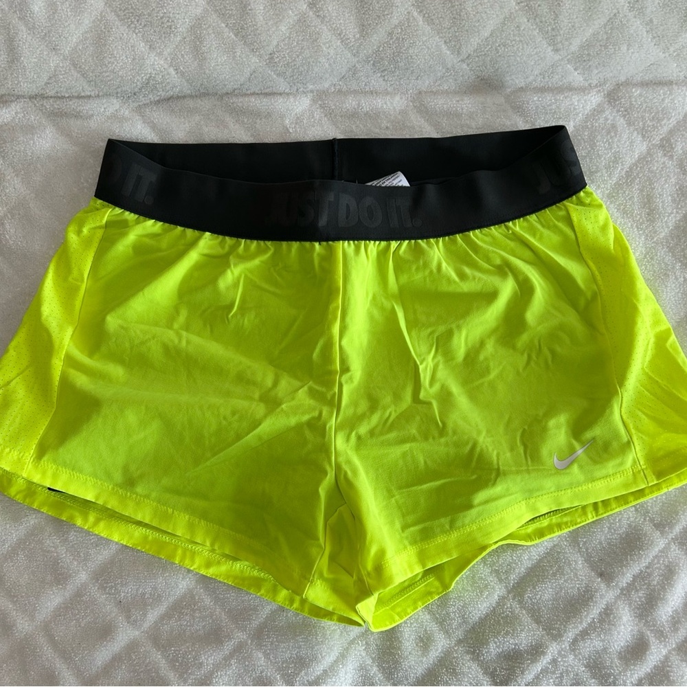 Nike Dri-Fit Tempo Luxe 2-In-1 Running Shorts Size M